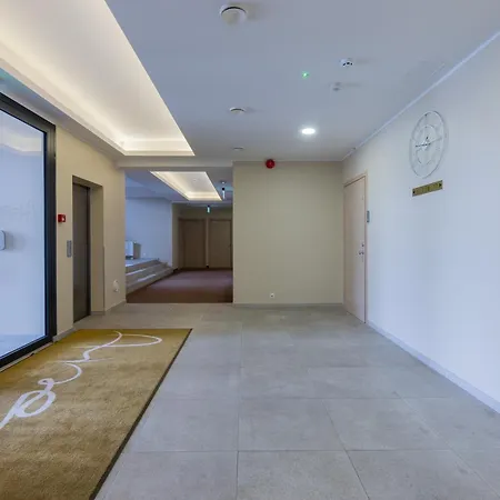 Beachside I Aisa 39 With Balcony & Free Parking Lejlighed
