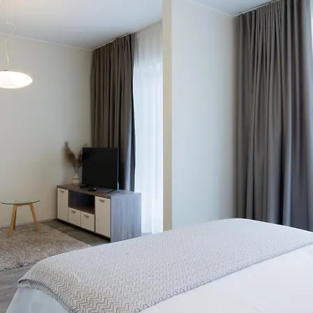 Lejlighed Beachside I Aisa 39 With Balcony & Free Parking Pärnu