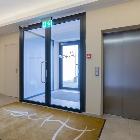 Beachside I Aisa 39 With Balcony & Free Parking * 페르누