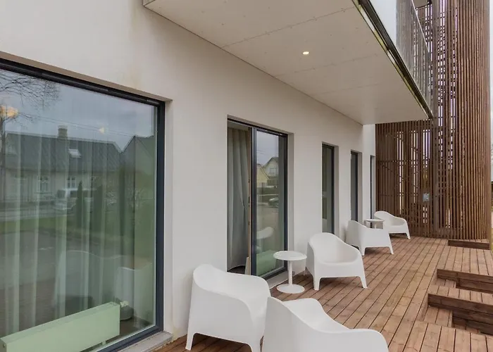 Beachside I Aisa 39 With Balcony & Free Parking 아파트 페르누