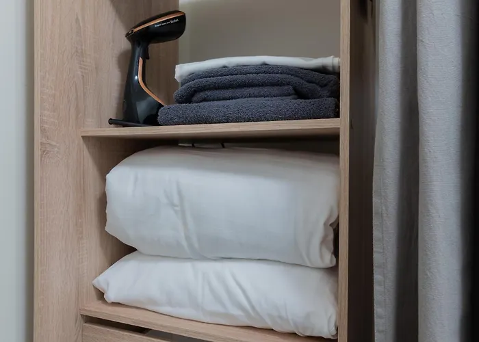 Beachside I Aisa 39 With Balcony & Free Parking 아파트