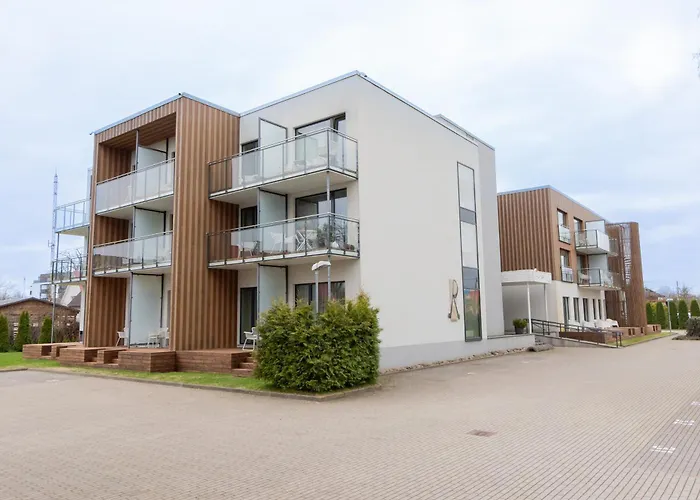 Beachside I Aisa 39 With Balcony & Free Parking Lägenhet Pärnu